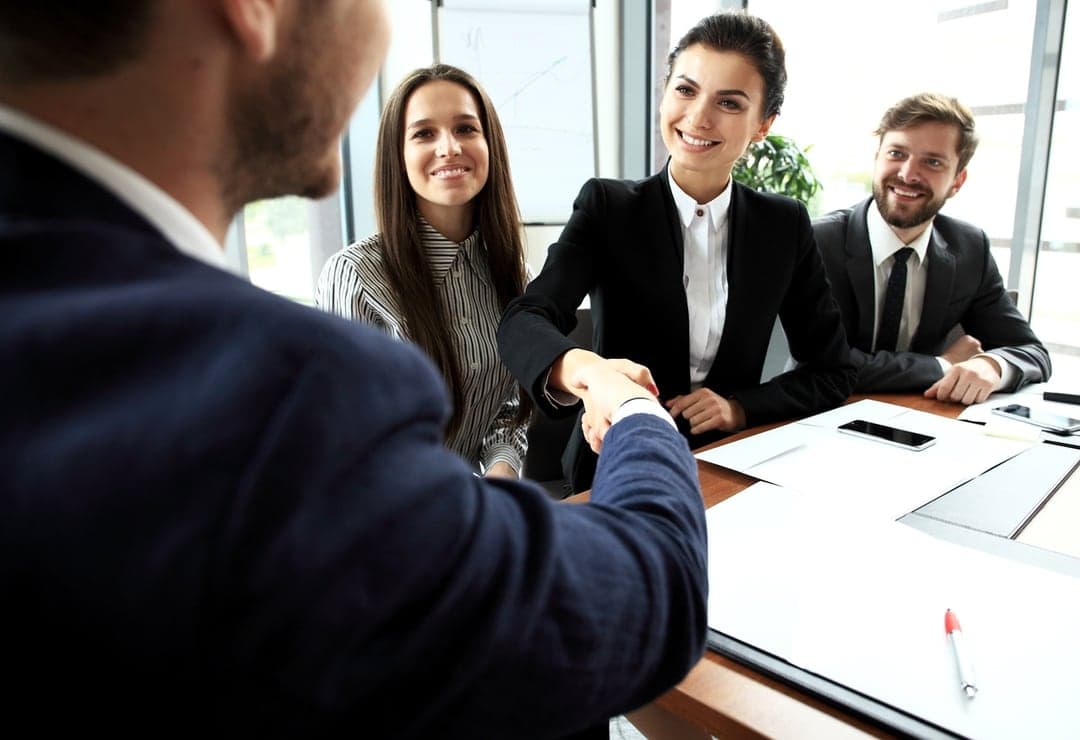You’ve found the perfect leader to join your team. Now here’s how to close them